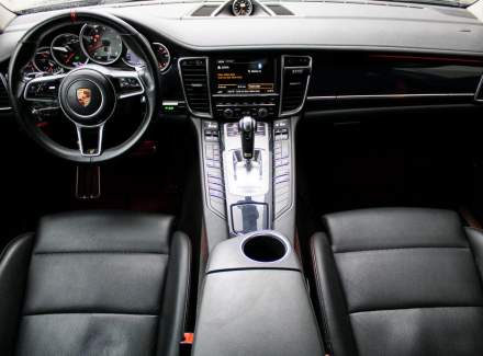 Porsche - Panamera