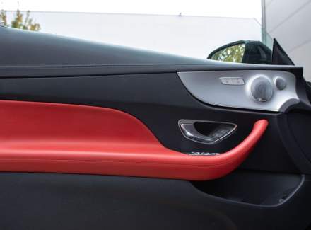 Mercedes-Benz - E-class