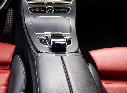 Mercedes-Benz - E-class