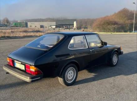 Saab - 900