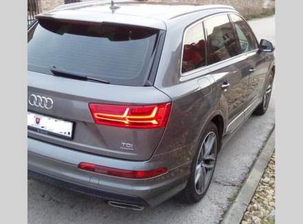 Audi - Q7