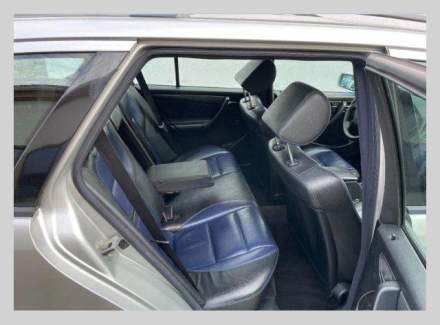 Mercedes-Benz - C-class