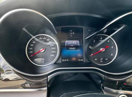 Mercedes-Benz - V-class