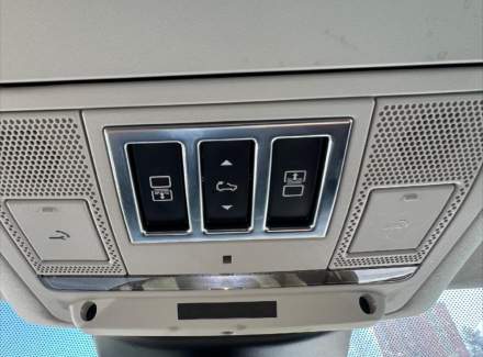 Land Rover - Discovery