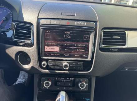 Volkswagen - Touareg