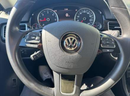 Volkswagen - Touareg