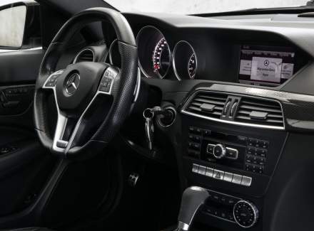 Mercedes-Benz - C-class
