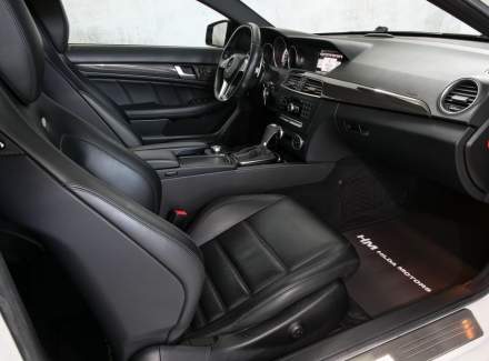 Mercedes-Benz - C-class