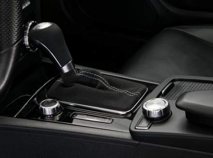 Mercedes-Benz - C-class