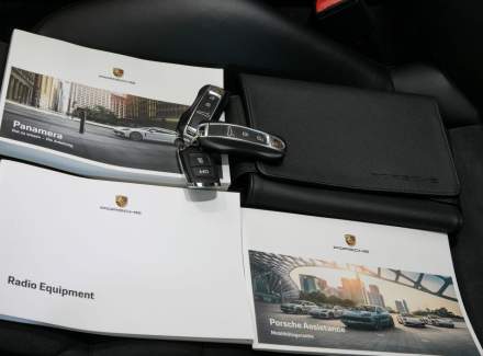 Porsche - Panamera