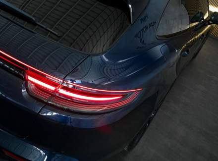 Porsche - Panamera