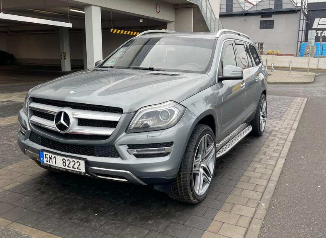 Mercedes-Benz - GL