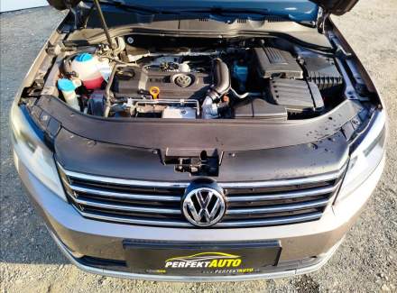 Volkswagen - Passat
