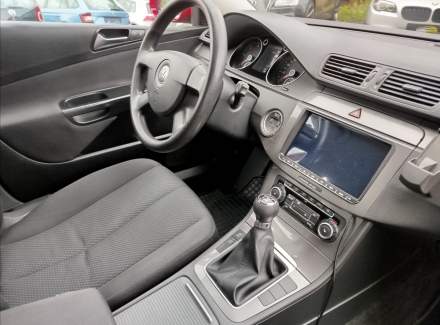 Volkswagen - Passat