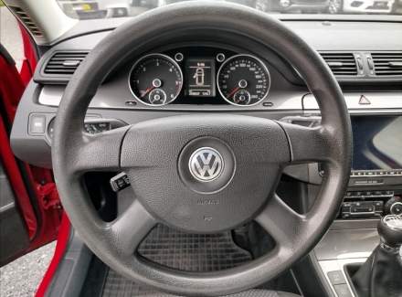 Volkswagen - Passat