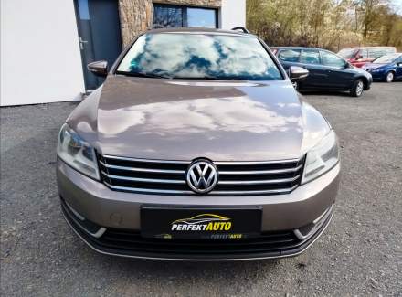 Volkswagen - Passat