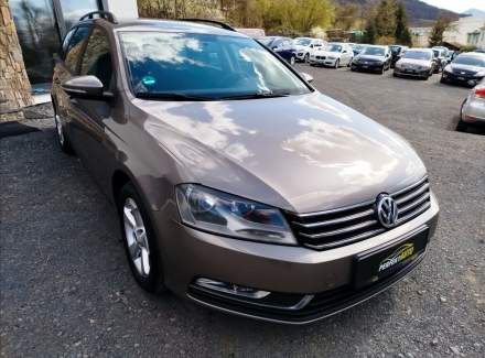 Volkswagen - Passat