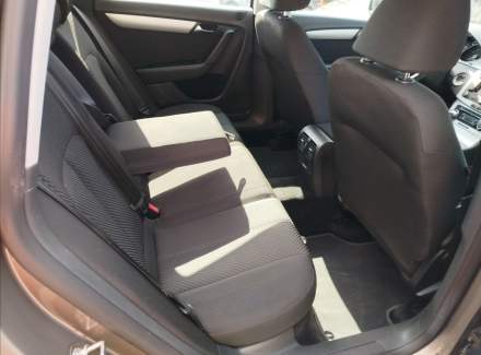 Volkswagen - Passat
