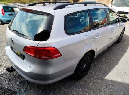 Volkswagen - Passat