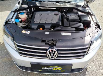Volkswagen - Passat