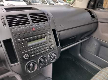 Volkswagen - Polo