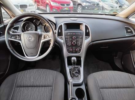 Opel - Astra