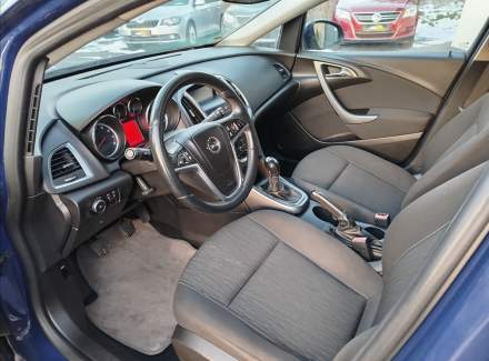 Opel - Astra