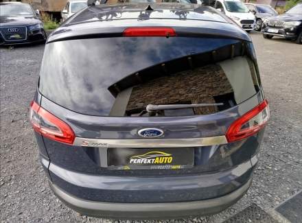 Ford - S-MAX