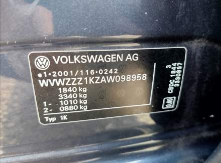 Volkswagen - Golf