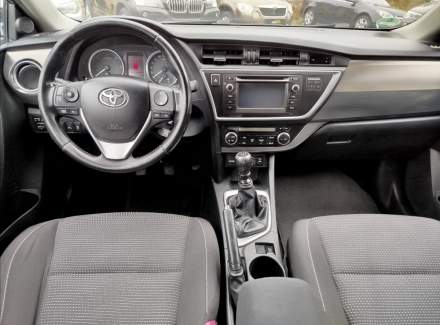 Toyota - Auris