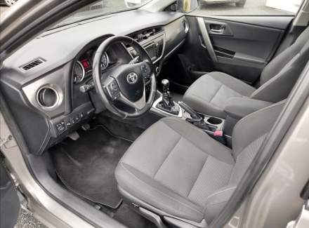 Toyota - Auris