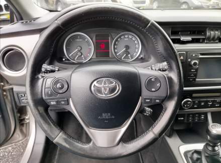 Toyota - Auris