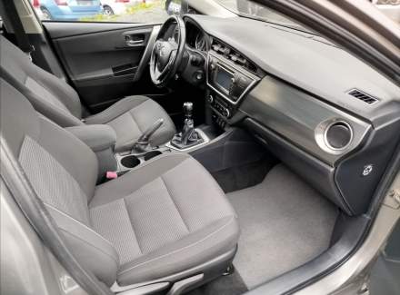 Toyota - Auris