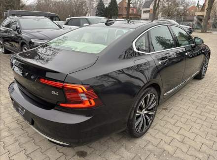 Volvo - S90