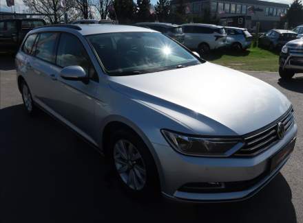 Volkswagen - Passat