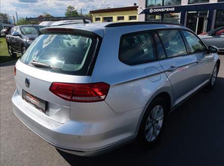 Volkswagen - Passat