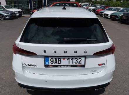 Škoda - Octavia