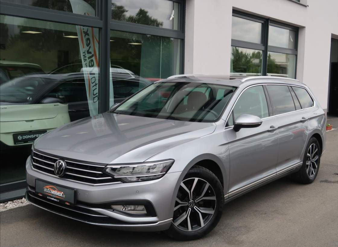 Volkswagen - Passat