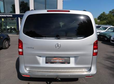 Mercedes-Benz - V-class