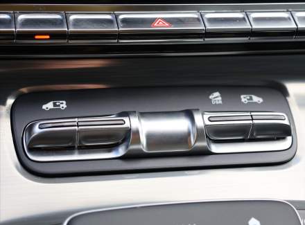 Mercedes-Benz - V-class