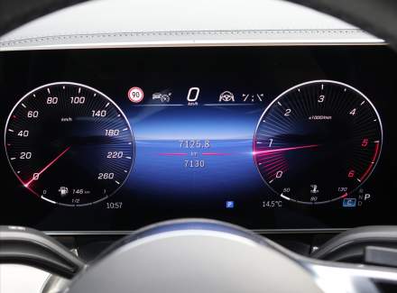 Mercedes-Benz - V-class