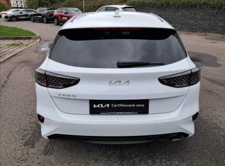 Kia - Cee'd