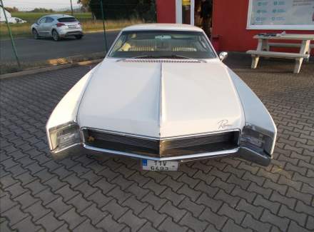 Buick - Riviera