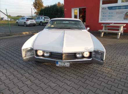 Buick - Riviera