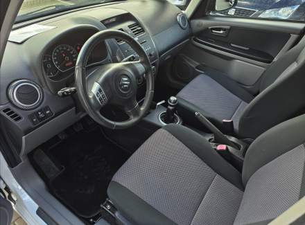 Suzuki - SX4