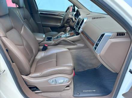 Porsche - Cayenne