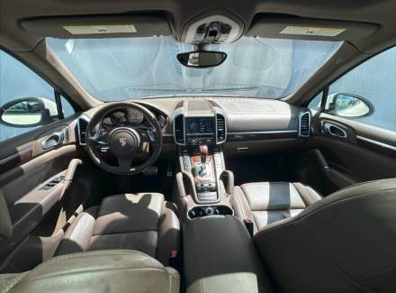 Porsche - Cayenne
