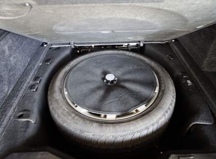 Land Rover - Range Rover