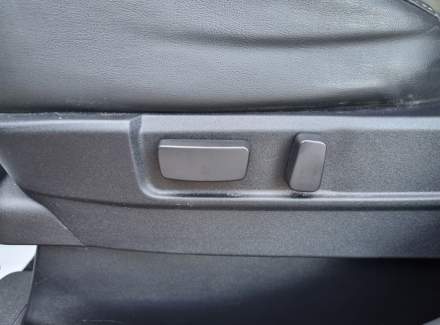 Mitsubishi - Outlander