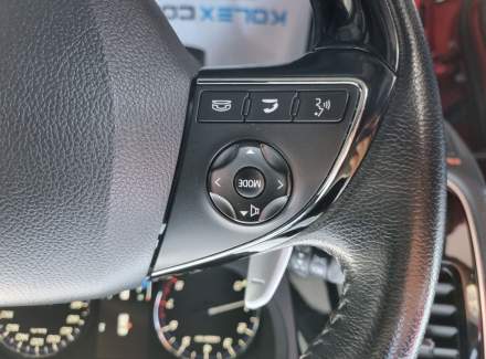 Mitsubishi - Outlander